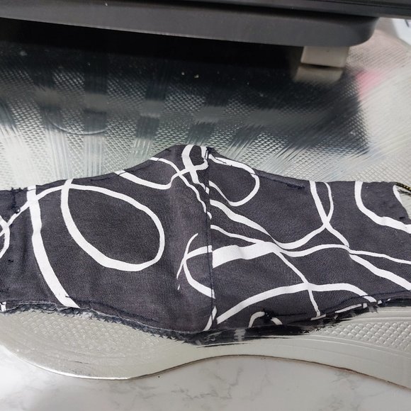 Newbie Different Styles Face Masks From Leftover Fabric Free With Any Purchase - Picture 9 of 12